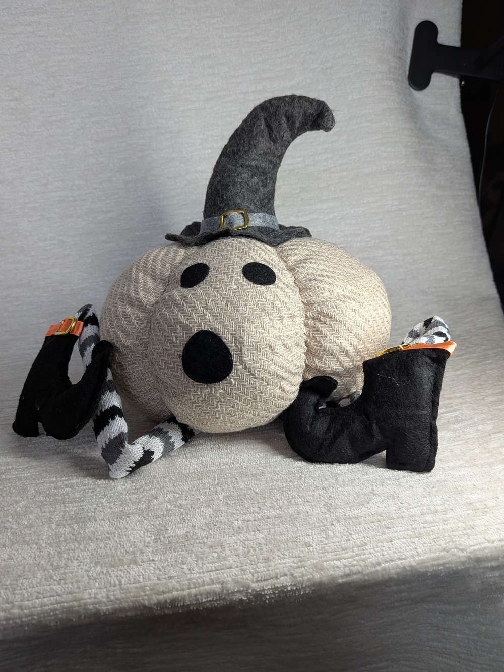 Halloween Pumpkin and Ghost Plushes- Shelf Sitters Fireplace mantel Decor - Picture 14 of 16